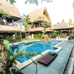 Radiant Jepun Villa Legian